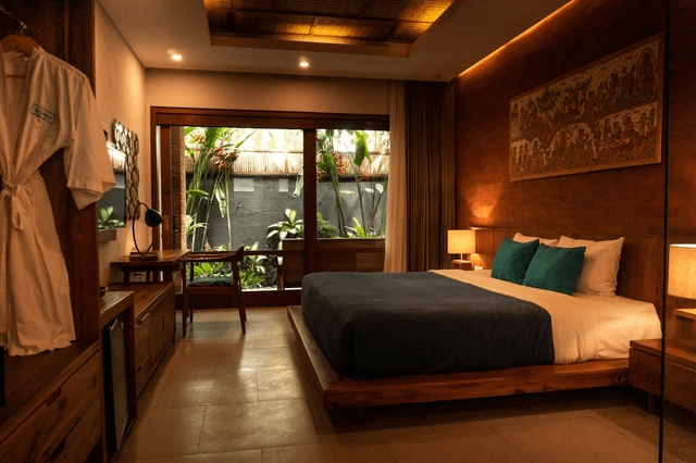 8 Gift Cards You Can Use for Hotels